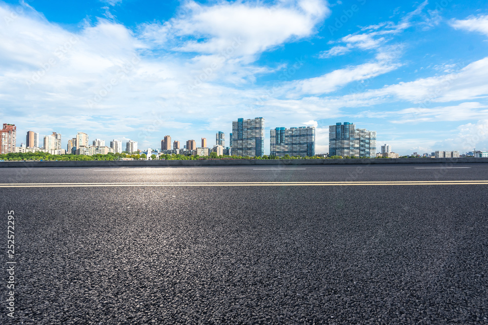 通往城市的道路