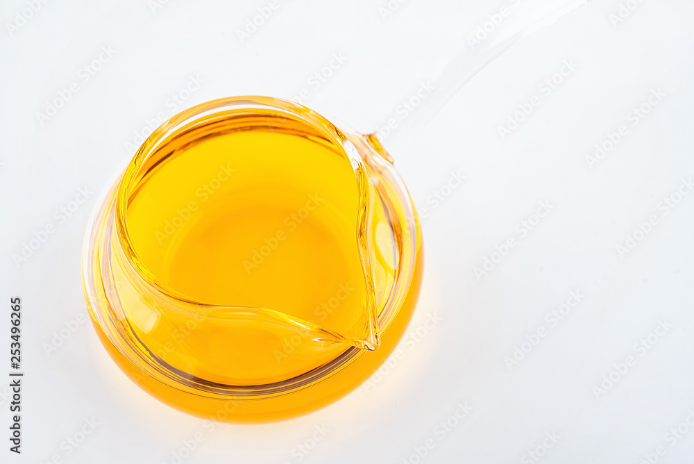 Golden edible vegetable oil linseed oil