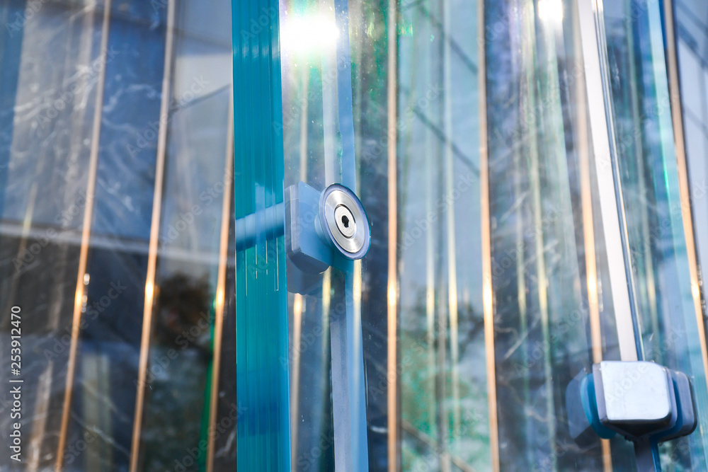 BOLT FIXINGS IN TOUGHENED GLASS , DESIGN OF GLASS STRUCTURES, Laminated Glass Fins ,Tempered Monolit