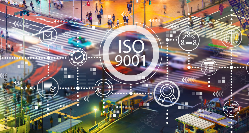 ISO 9001与夜间繁忙的城市交通交叉口