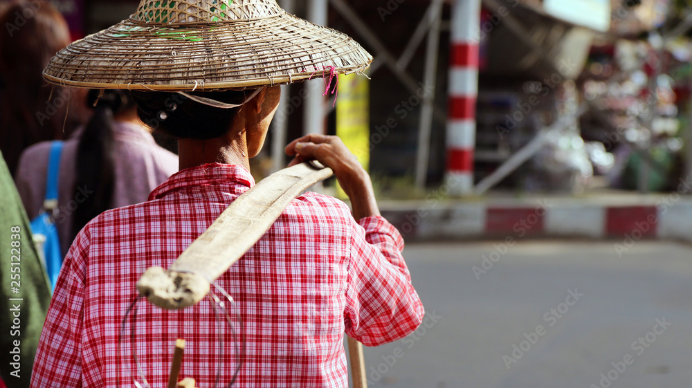 亚洲街头小贩