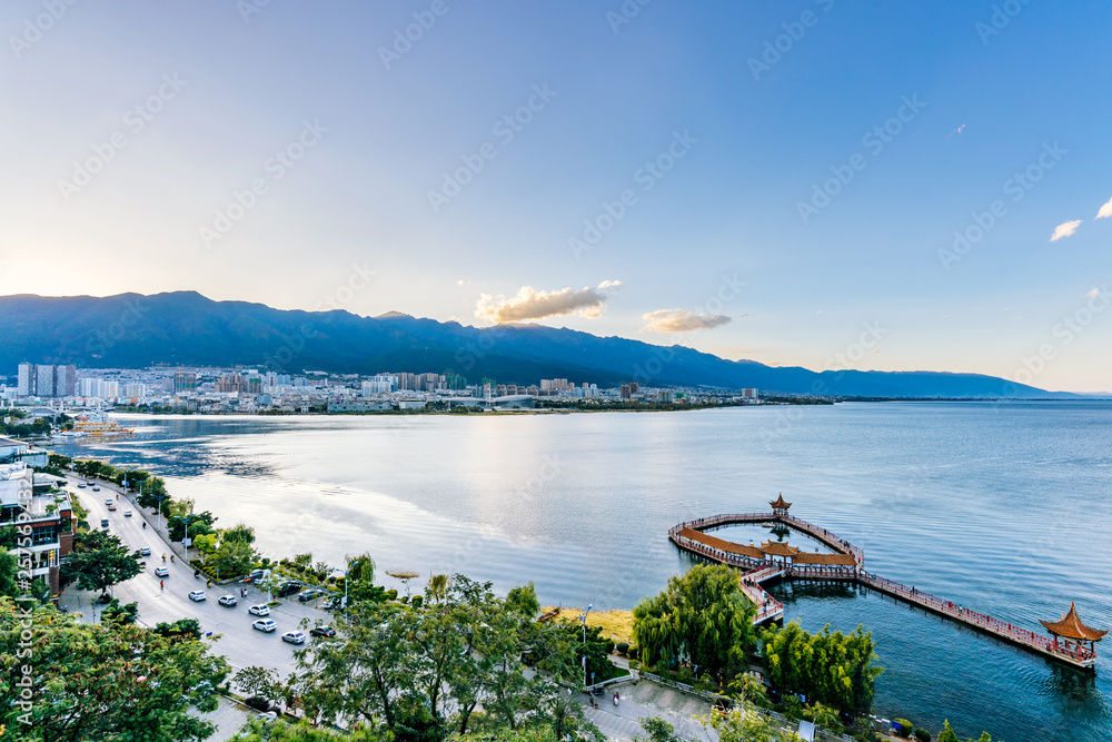 中国云南省大理市洱海海心亭风光