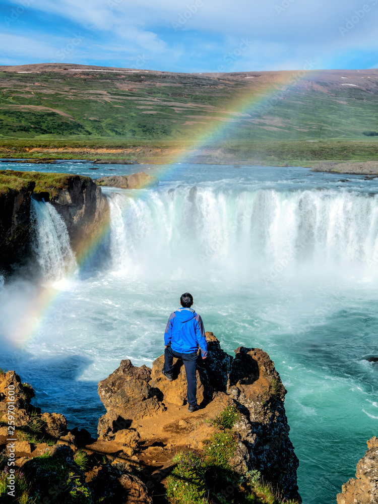 Godafoss（冰岛语：众神的瀑布）是冰岛著名的瀑布
1907988469,俄罗斯莫斯科和沃洛格达市的古老东正教修道院