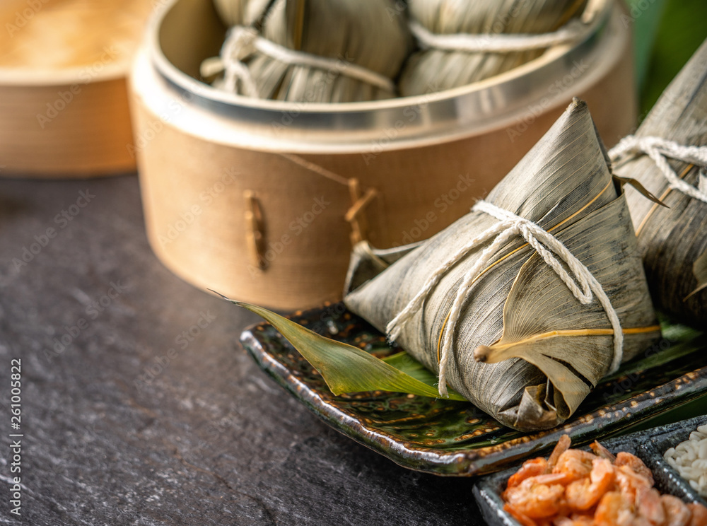 特写，复制空间，端午节著名的亚洲美味手工食品，新鲜出炉