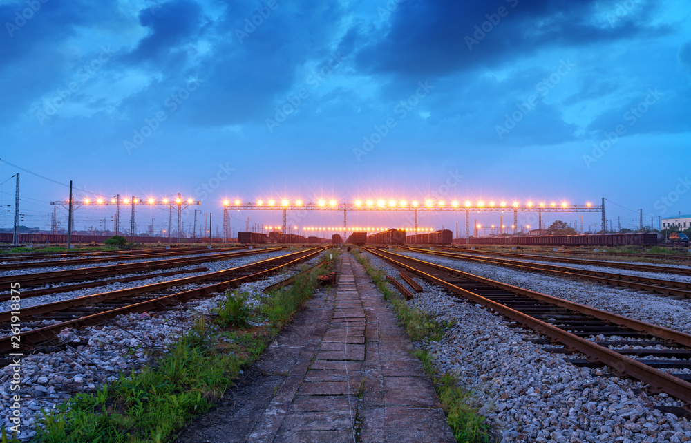 Railway transportation hub