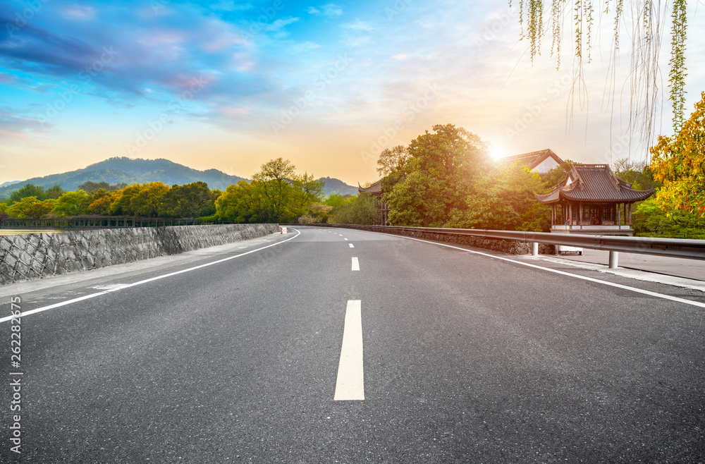 道路与自然景观景观