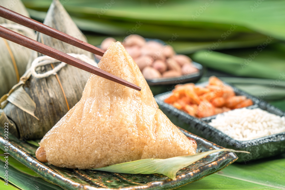 特写，复制空间，端午节著名的亚洲美食，蒸米饭dumpli