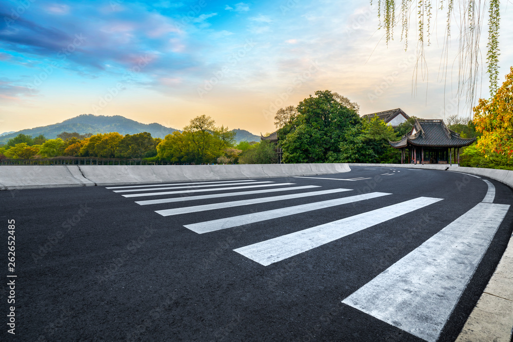 道路的自然景观和景观景观……