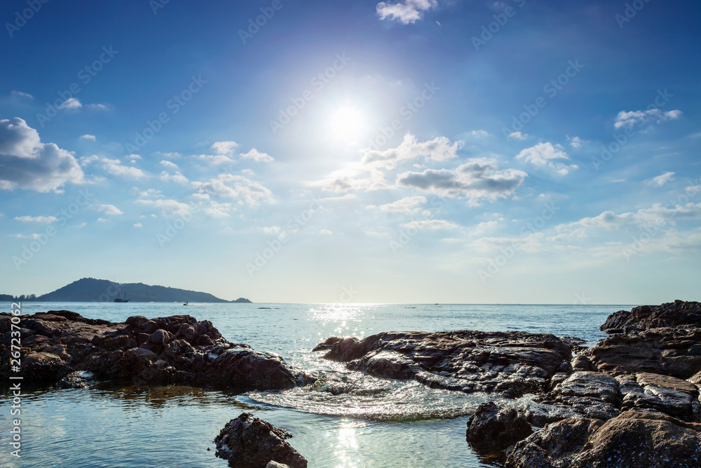 美丽岛屿的热带海洋海岸