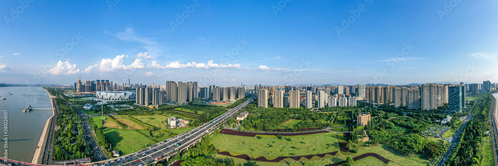 中国杭州城市天际线全景