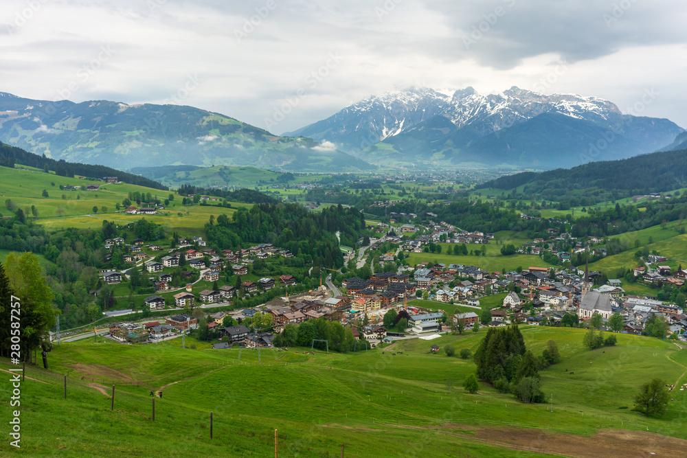 Maria Alm am Steinernen Meer，奥地利阿尔卑斯山区美丽的小镇