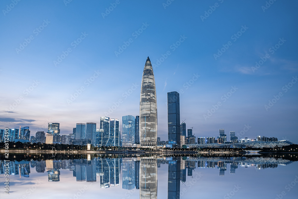 中国深圳人才园与后海CBD建筑夜景