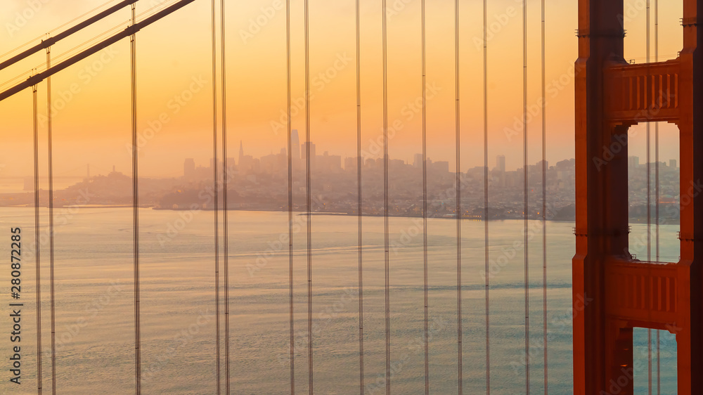 San Franciscos Golden Gate Bridge at sunrise from Marin County