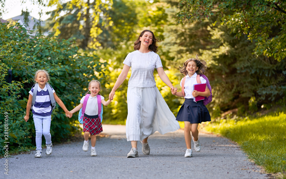 Parent and pupils are going to school