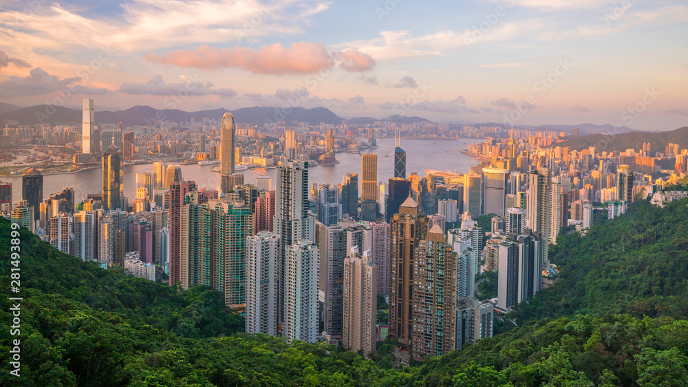 维多利亚港和香港天际线全景