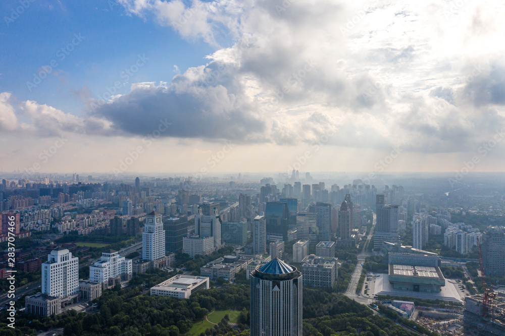 中国上海全景城市天际线