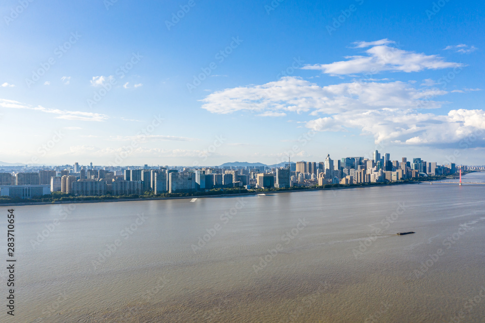 中国杭州城市天际线全景