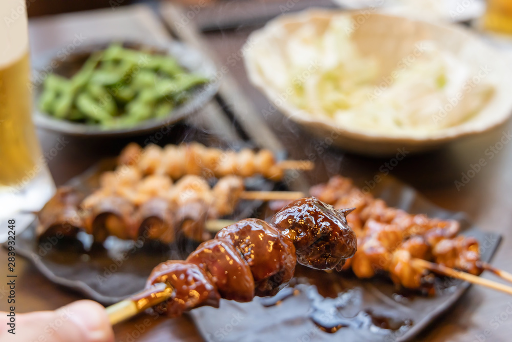 酒の肴にぴったりの焼き鳥