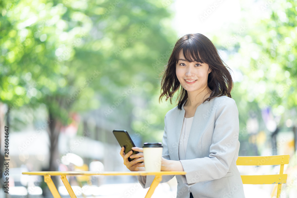 女性　ポートレート