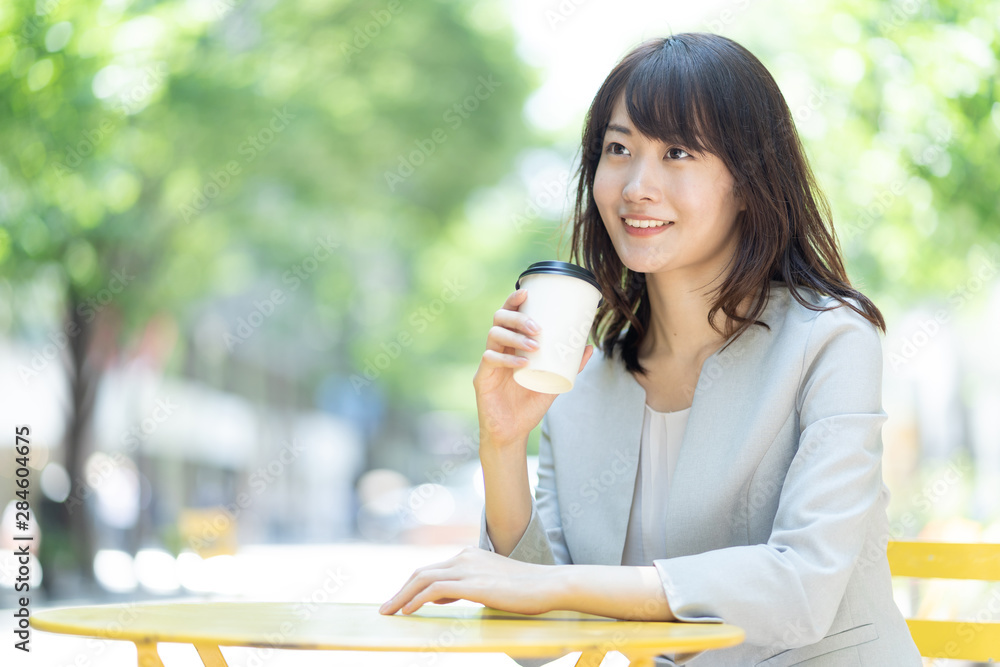 女性　ポートレート