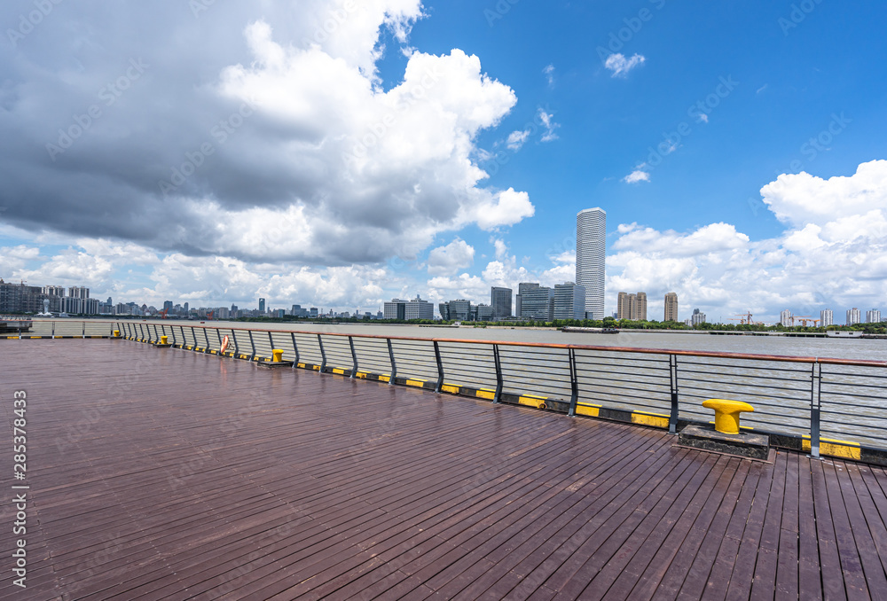 empty floor with city skyline