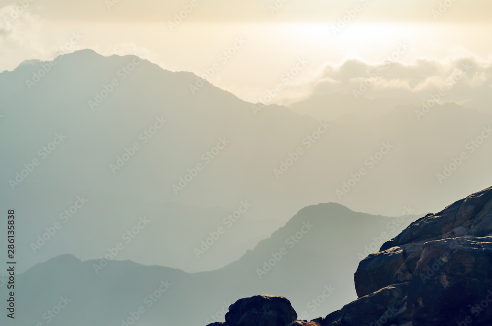 美丽的山脉景观，西奈半岛埃及摩西山的景色