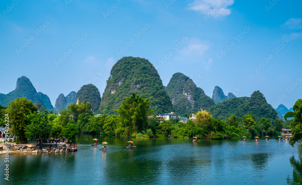 桂林阳朔的漓江美景