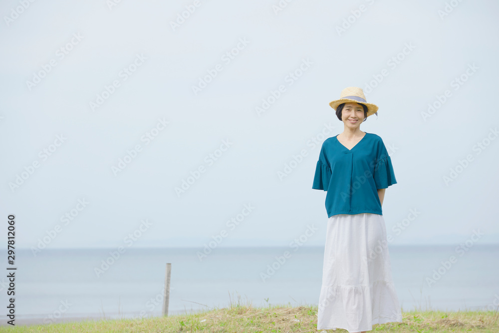 女性　ミドルエイジ　ポートレート