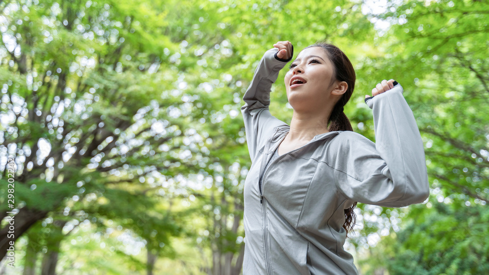 女性　ストレッチ