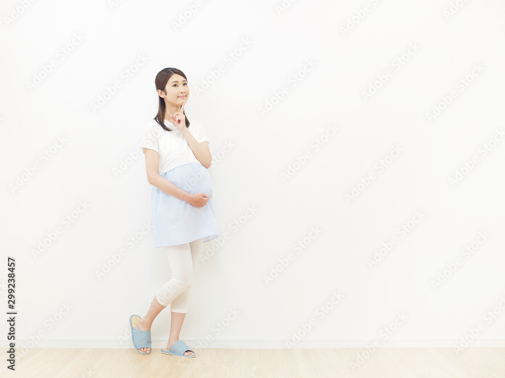 女性　妊婦