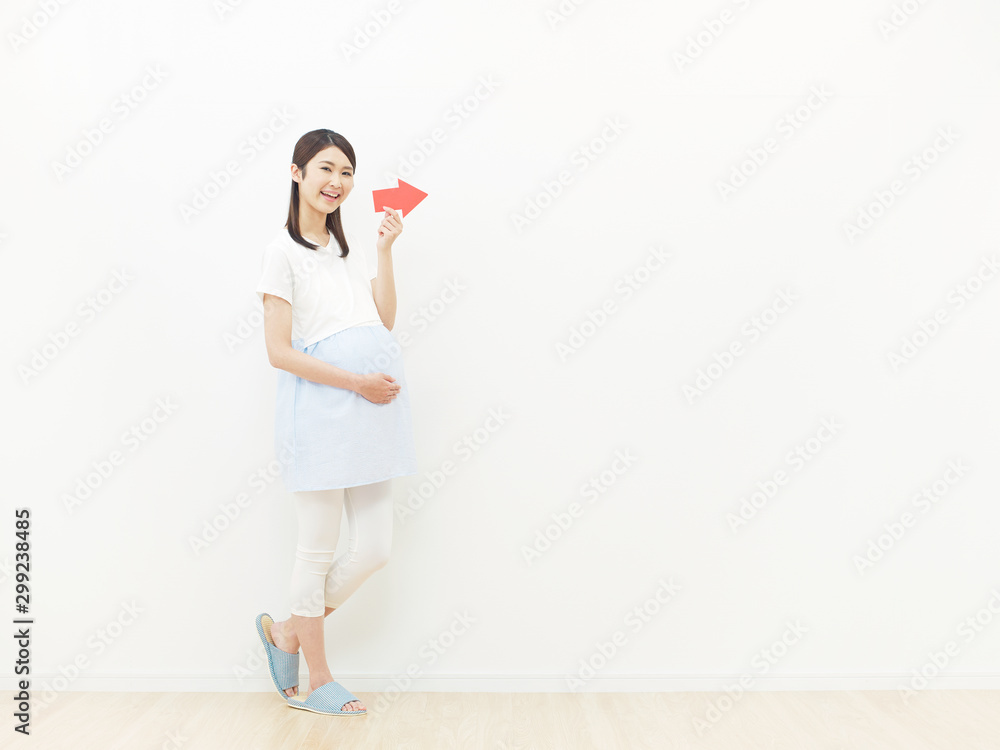 女性　妊婦