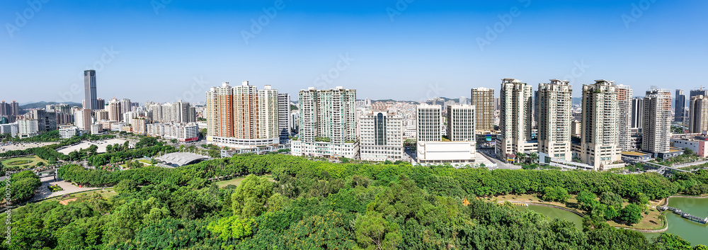 中国广东东莞城市建筑景观全景