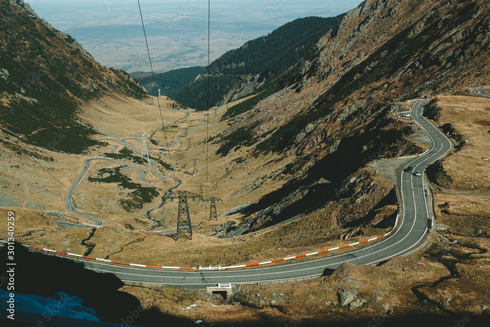 山清水秀，10公里弯道公路