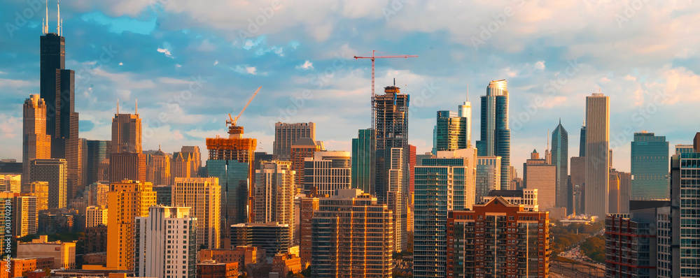 Downtown chicago cityscape skyscrapers skyline at sunset