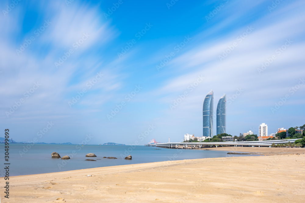 厦门康拉德全景，双子塔/海峡中的厦门世贸大厦，包括康拉德