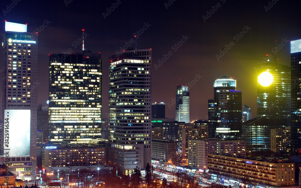 夜晚的城市全景