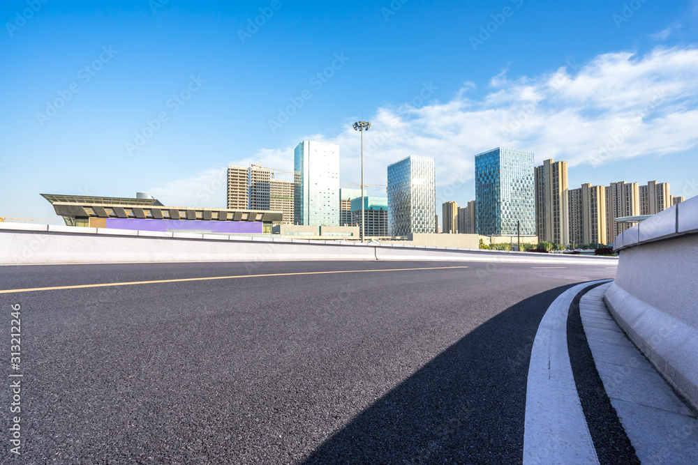 通往城市的道路