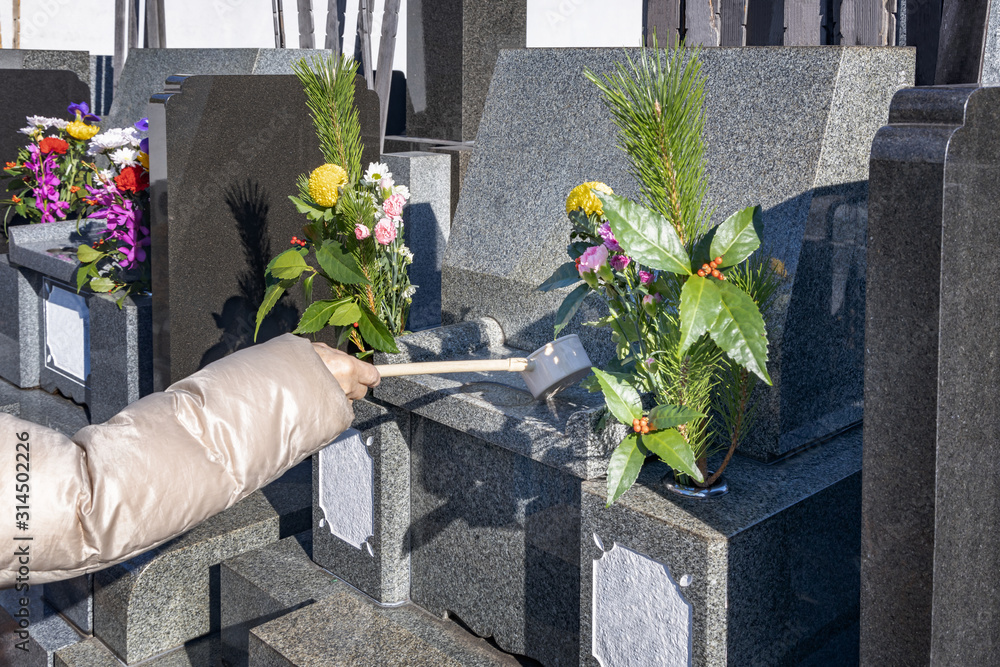 ご先祖様が眠る霊園のお墓