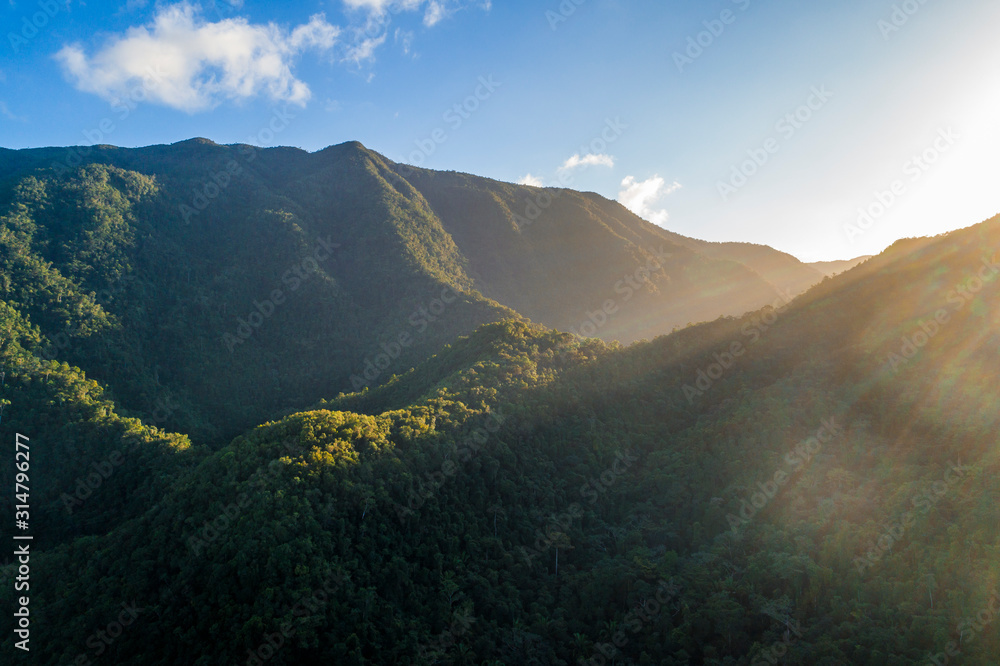 中美洲迷雾重重的玛雅山脉