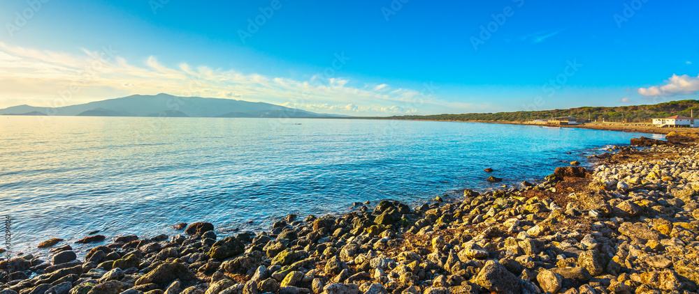 意大利托斯卡纳Argentario的Ansedonia海湾海滩