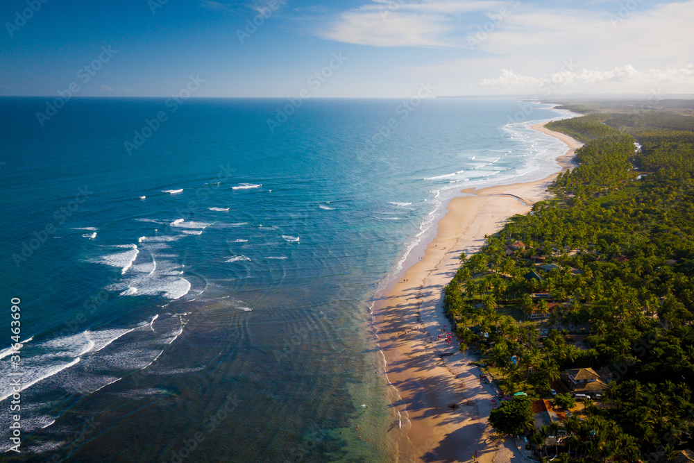 Algodões beach is located on the Maraú peninsula, one of the main tourist destinations in the south 