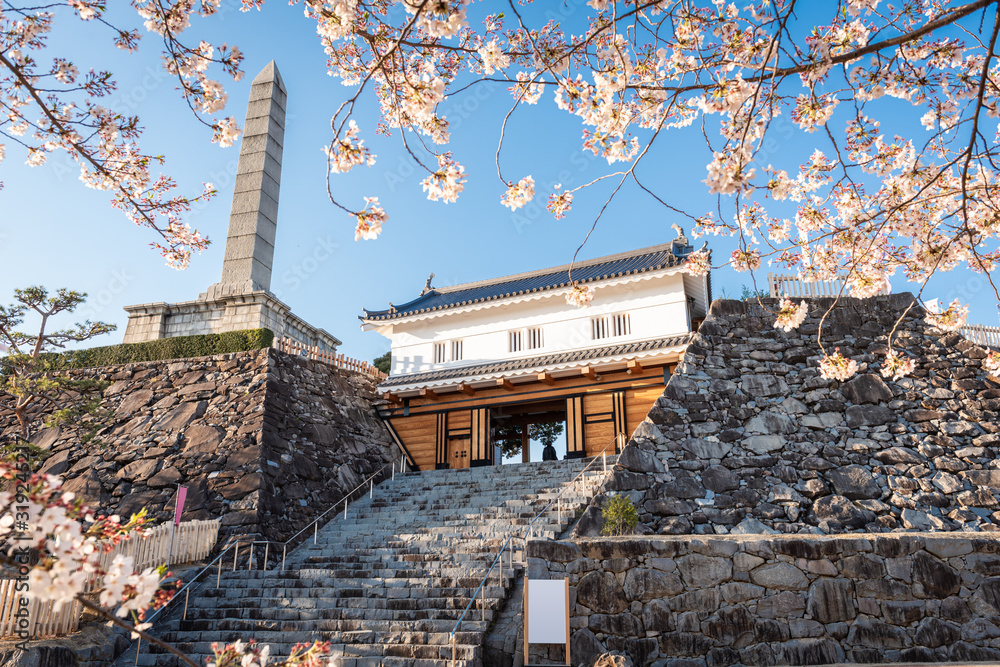 日本高夫市，位于Maizuzu城堡公园