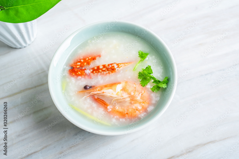 Chinese Chaoshan casserole porridge, a bowl of shrimp and crab porridge