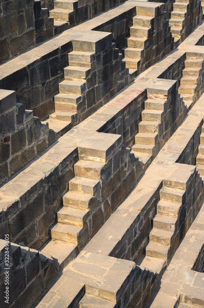 印度拉贾斯坦邦Abhaneri村的Chand Baori Stepwell