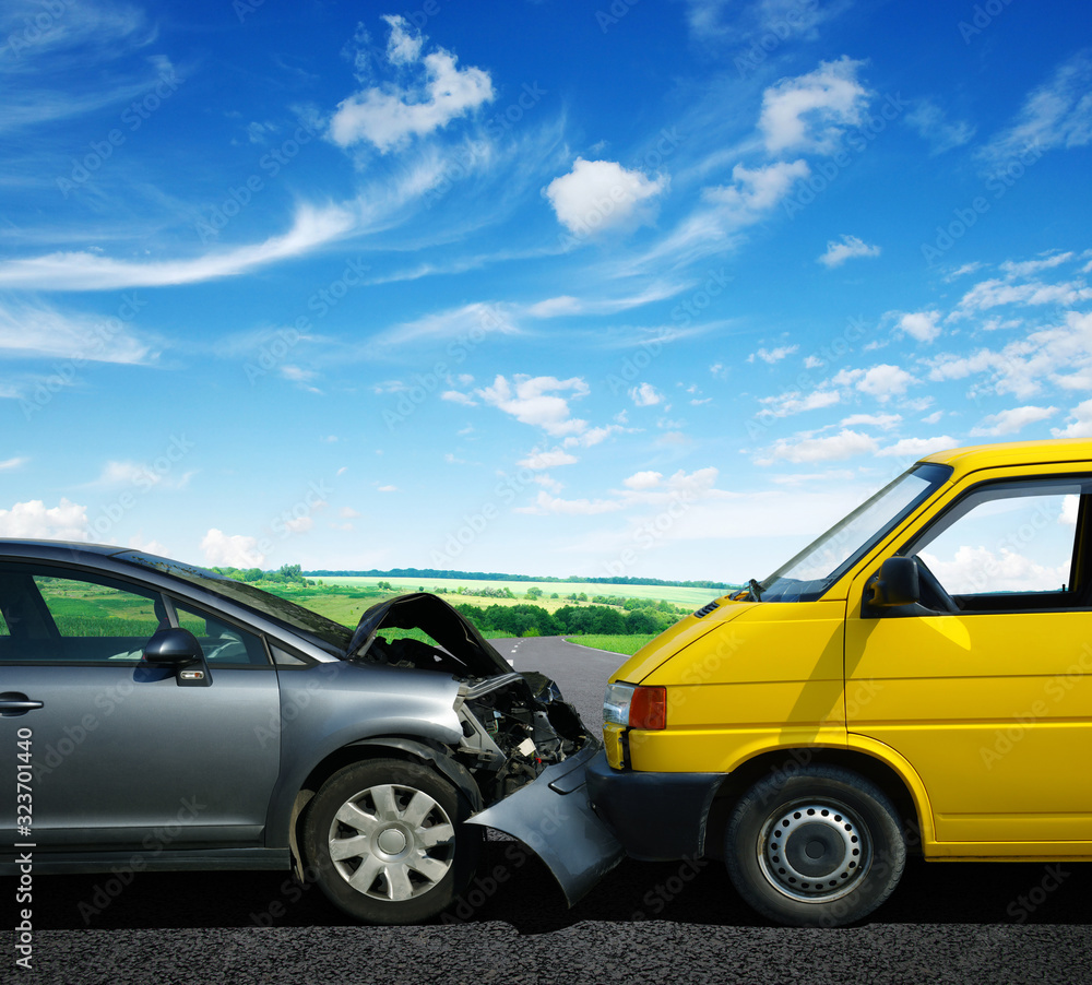 Car accident involving two cars