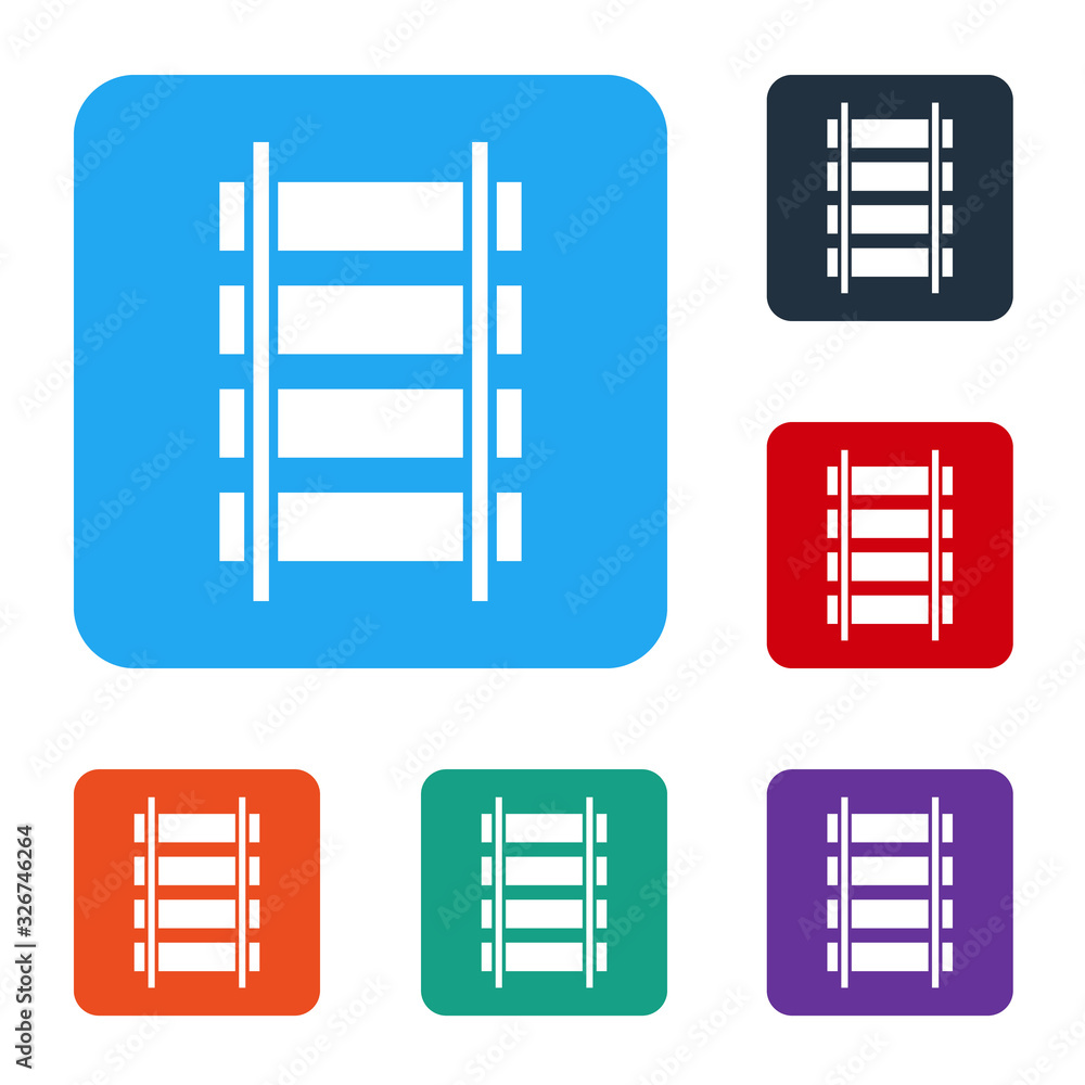 白色铁路，铁轨图标隔离在白色背景上。将图标设置为彩色方形按钮。