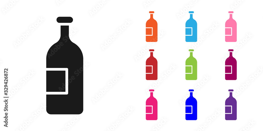 黑色酒精饮料瓶图标隔离在白色背景上。设置彩色图标。矢量插图