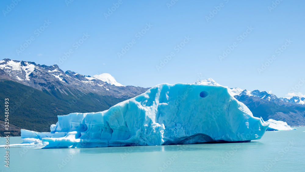 氷河　流氷