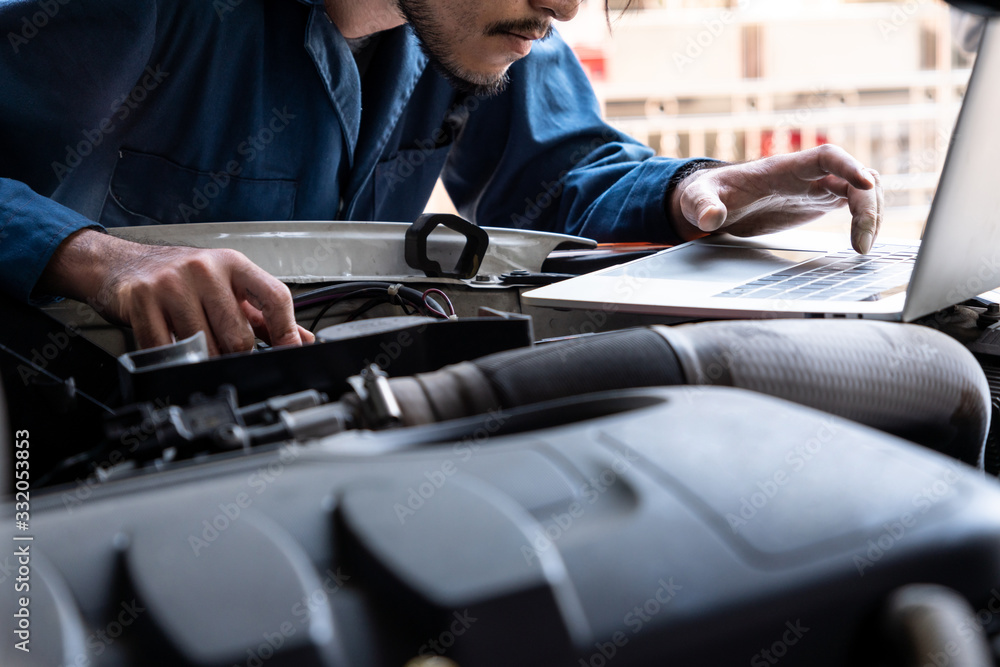 Professional mechanic providing car repair service