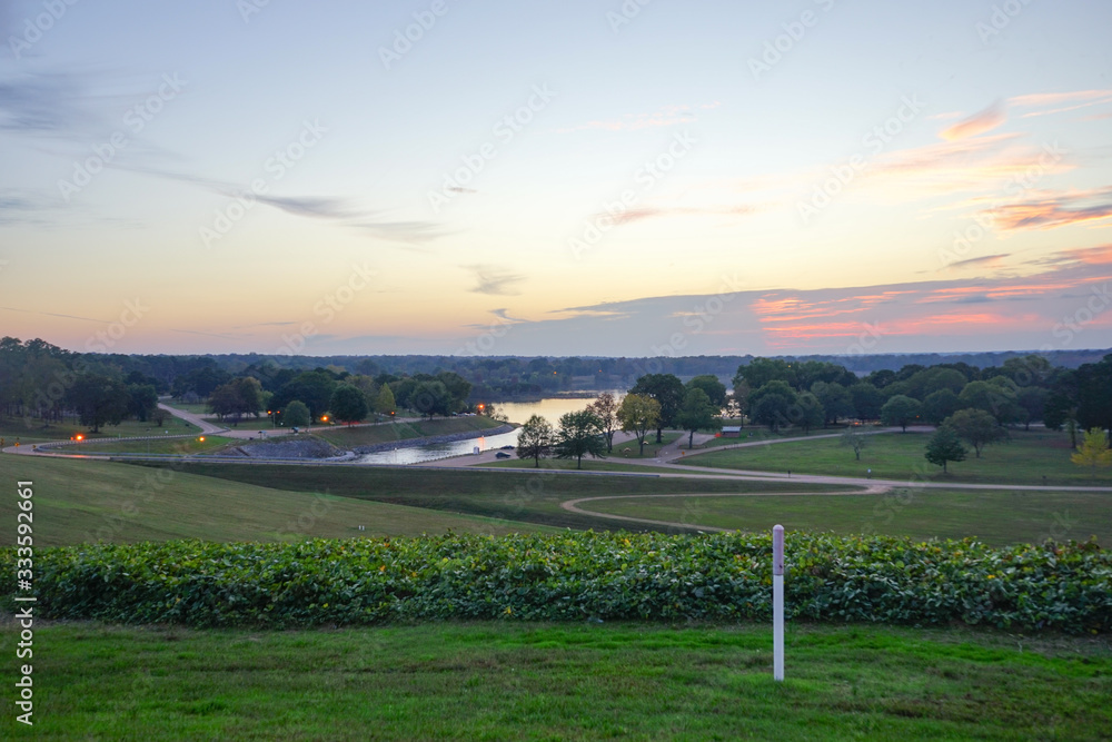 Beautiful Sardis Lake and dam	